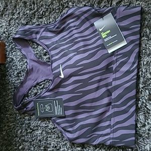 NWT Nike Swoosh Bra Size XL